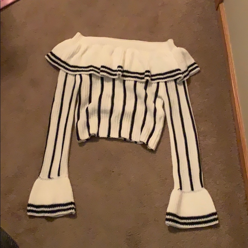 Cropped cream and blue sweater